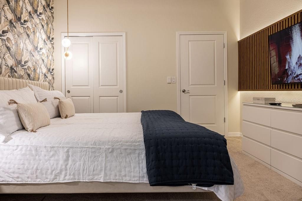 待售: $935,000 (7 贝兹, 5 浴室, 3274 平方英尺)