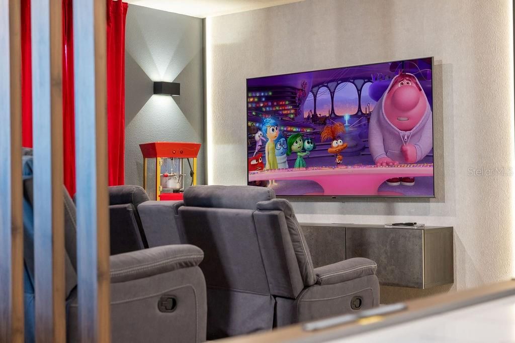 待售: $935,000 (7 贝兹, 5 浴室, 3274 平方英尺)