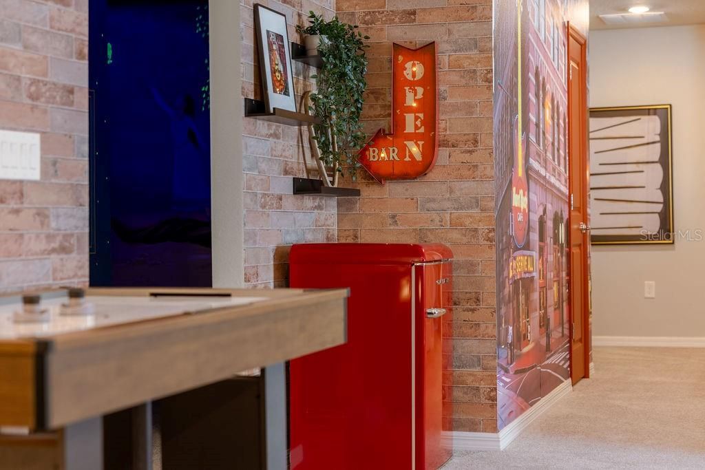 待售: $935,000 (7 贝兹, 5 浴室, 3274 平方英尺)