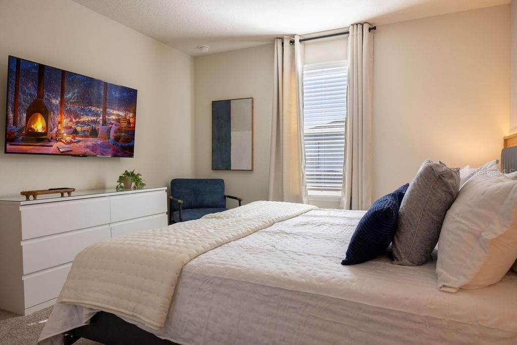 待售: $935,000 (7 贝兹, 5 浴室, 3274 平方英尺)