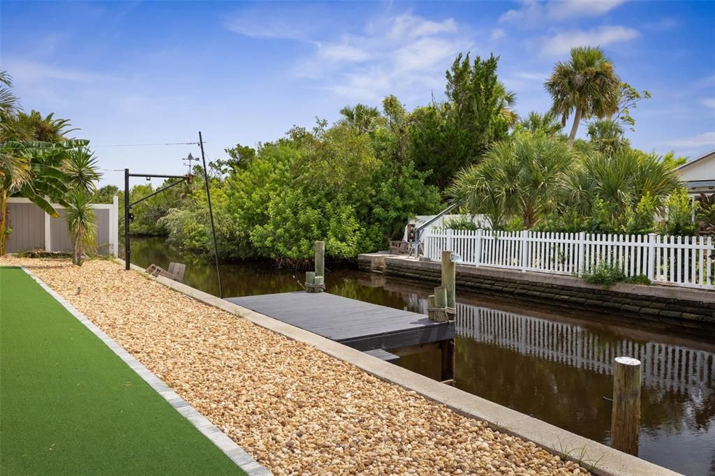 For Sale: $1,049,000 (4 beds, 3 baths, 2541 Square Feet)