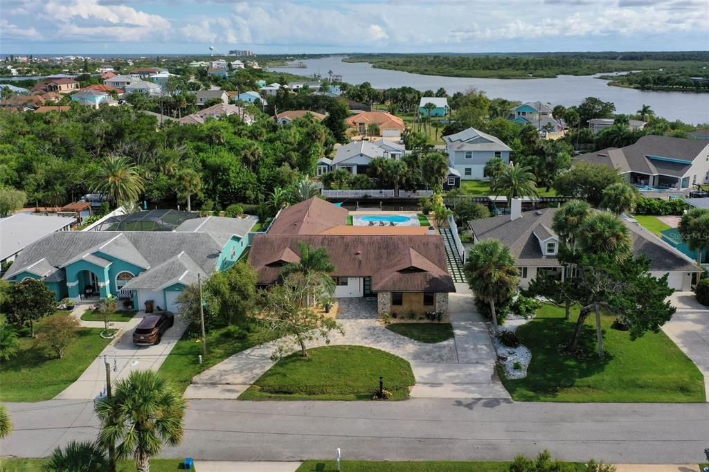 For Sale: $1,049,000 (4 beds, 3 baths, 2541 Square Feet)