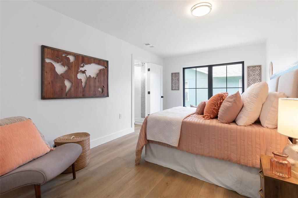 For Sale: $1,049,000 (4 beds, 3 baths, 2541 Square Feet)