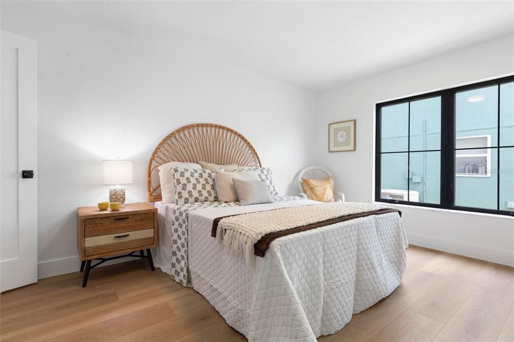 For Sale: $1,049,000 (4 beds, 3 baths, 2541 Square Feet)