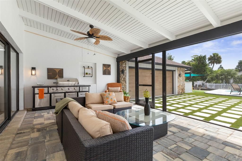 For Sale: $1,049,000 (4 beds, 3 baths, 2541 Square Feet)