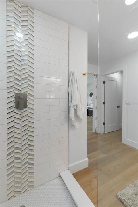 For Sale: $1,049,000 (4 beds, 3 baths, 2541 Square Feet)