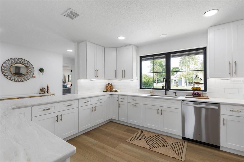 For Sale: $1,049,000 (4 beds, 3 baths, 2541 Square Feet)