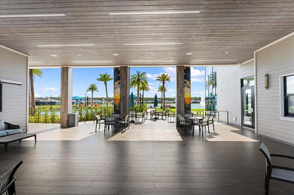 En Venta: $675,000 (4 camas, 3 baños, 2425 Pies cuadrados)