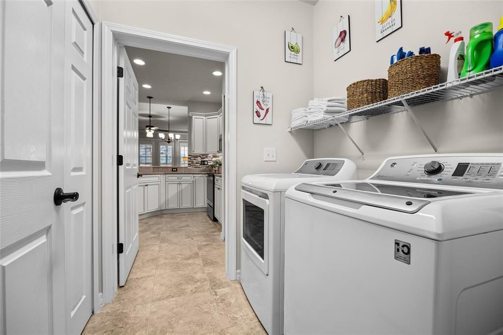 待售: $265,000 (2 贝兹, 2 浴室, 1179 平方英尺)