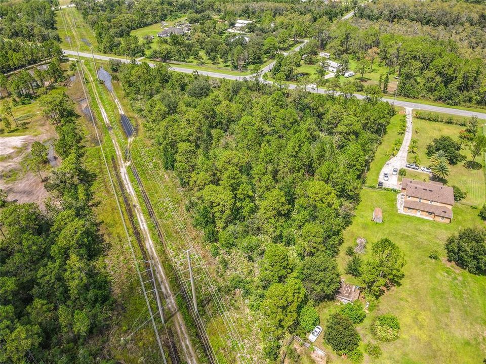 待售: $260,000 (3.98 acres)