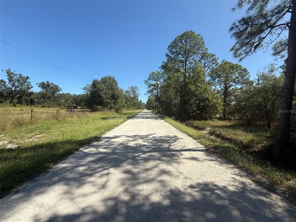 На продажу: $78,500 (2.50 acres)