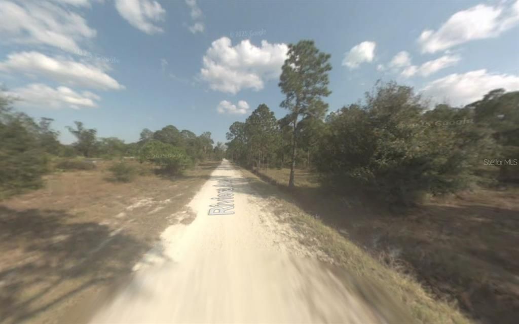 На продажу: $78,500 (2.50 acres)