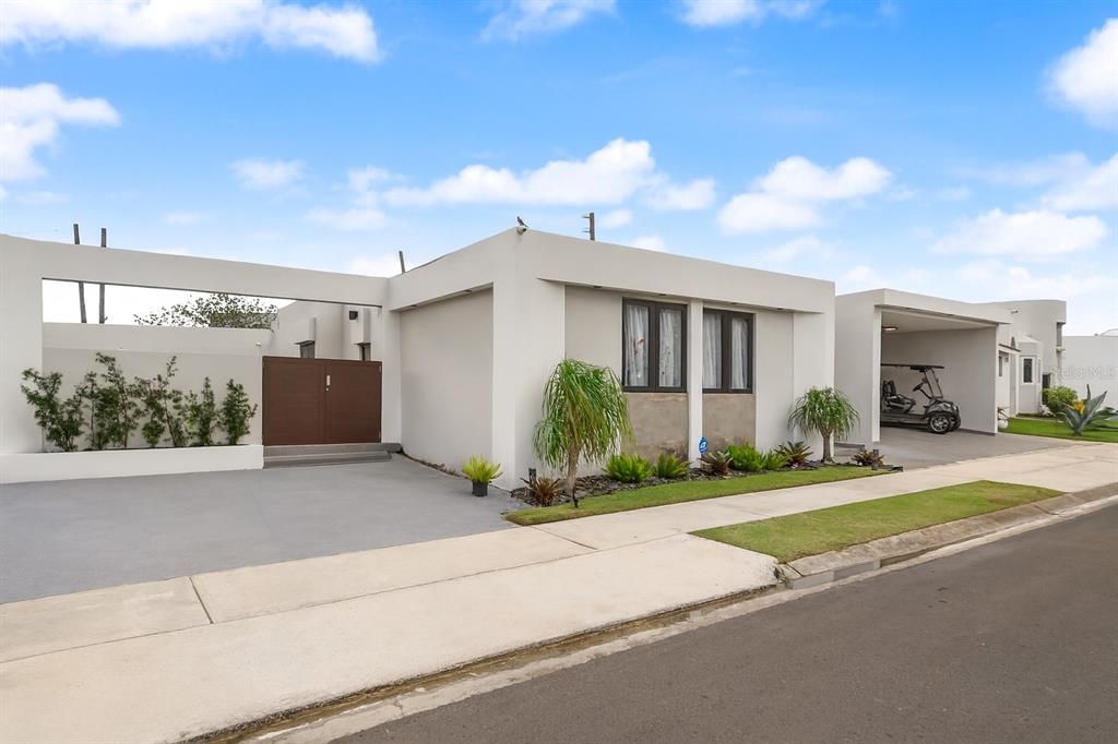 For Sale: $1,195,000 (5 beds, 3 baths, 2330 Square Feet)