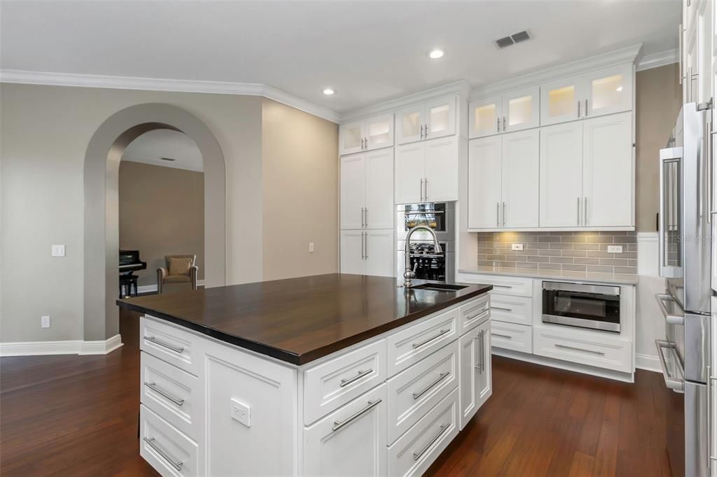 For Sale: $1,399,000 (5 beds, 3 baths, 3355 Square Feet)