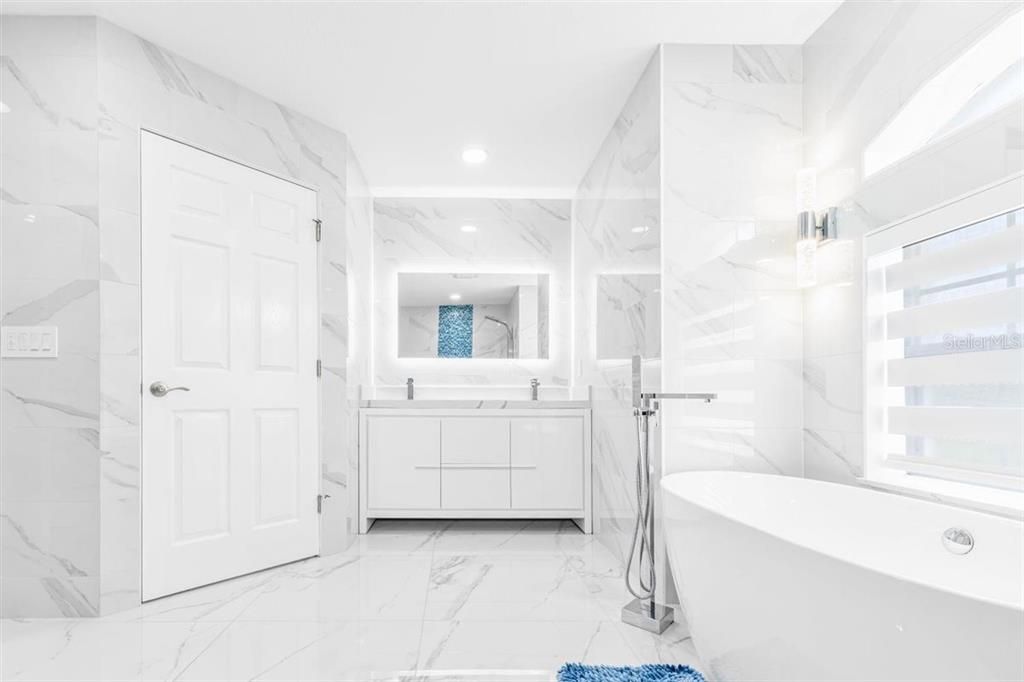 待售: $469,000 (3 贝兹, 3 浴室, 2166 平方英尺)