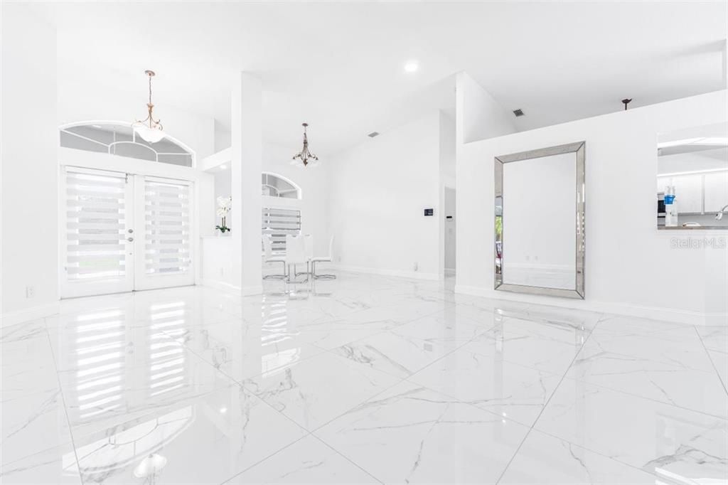 待售: $469,000 (3 贝兹, 3 浴室, 2166 平方英尺)