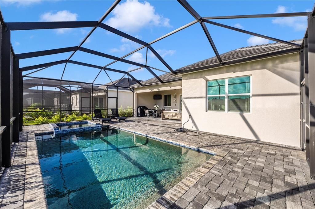 For Rent: $6,000 (3 beds, 2 baths, 2061 Square Feet)