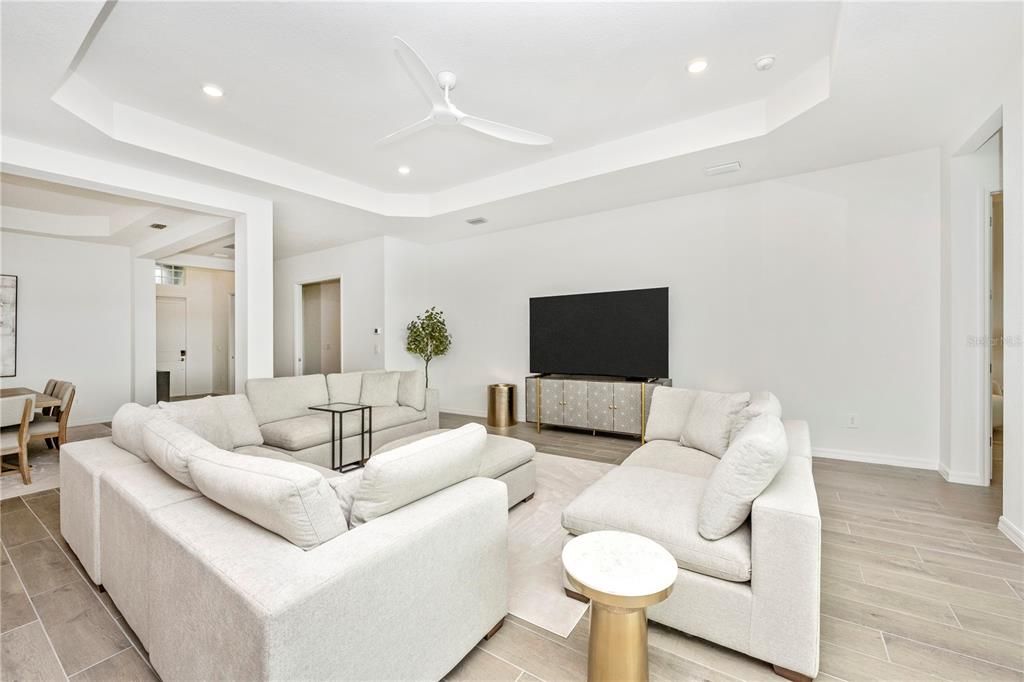 For Rent: $6,000 (3 beds, 2 baths, 2061 Square Feet)