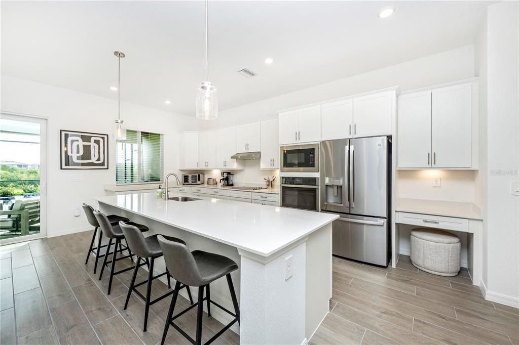 For Rent: $6,000 (3 beds, 2 baths, 2061 Square Feet)