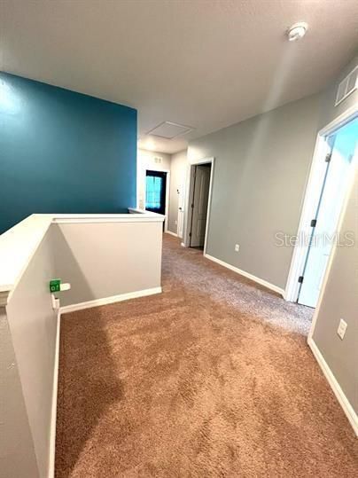 合同活跃: $1,825 (3 贝兹, 2 浴室, 1724 平方英尺)