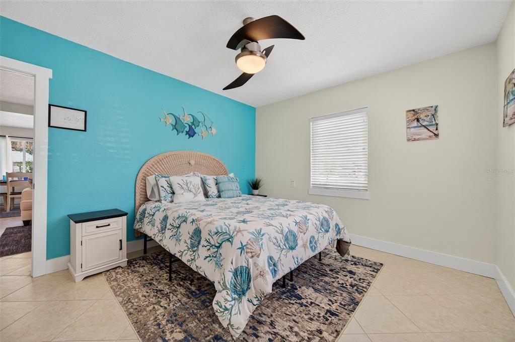 合同活跃: $1,049,900 (3 贝兹, 2 浴室, 1678 平方英尺)