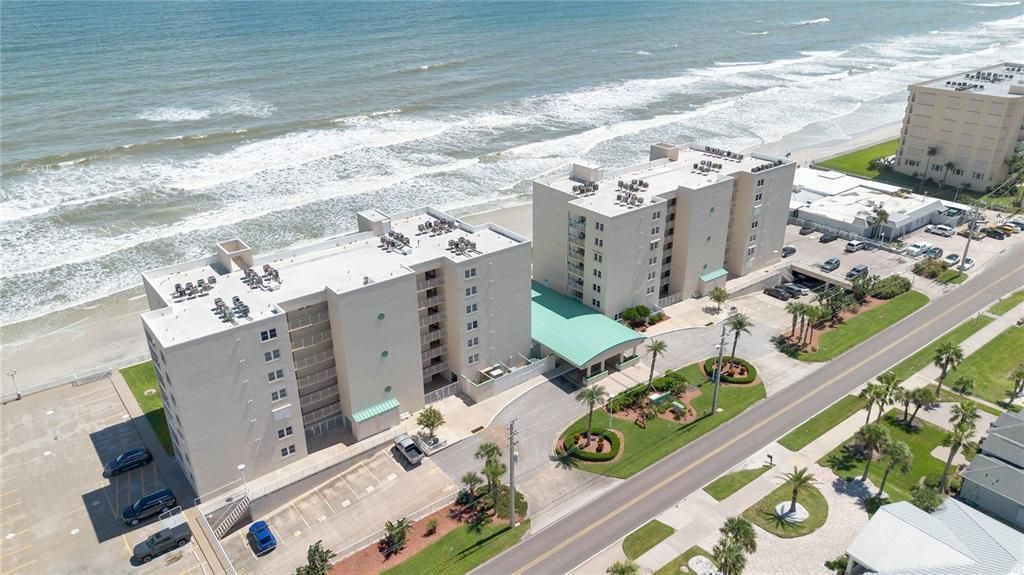 For Sale: $474,900 (2 beds, 2 baths, 1200 Square Feet)