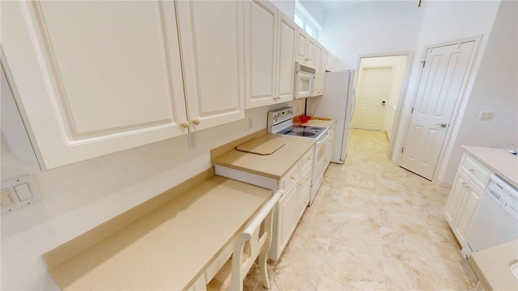 待售: $372,000 (3 贝兹, 2 浴室, 1983 平方英尺)