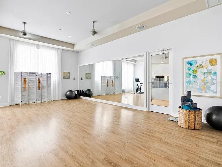 В аренду: $2,969 (2 спален, 2 ванн, 1161 Квадратных фут)