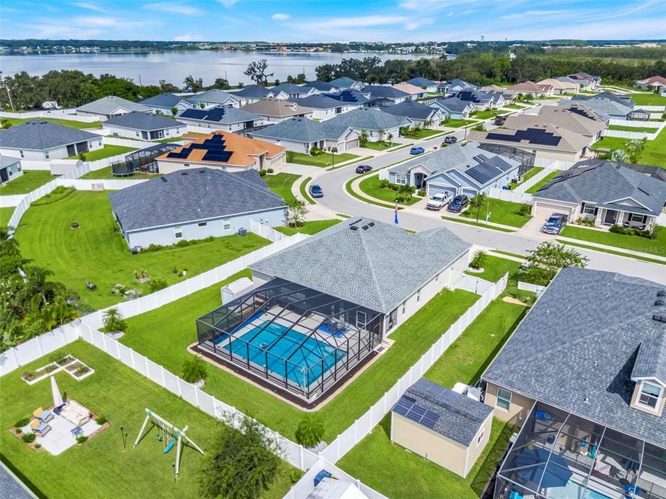 For Sale: $575,000 (4 beds, 3 baths, 2116 Square Feet)