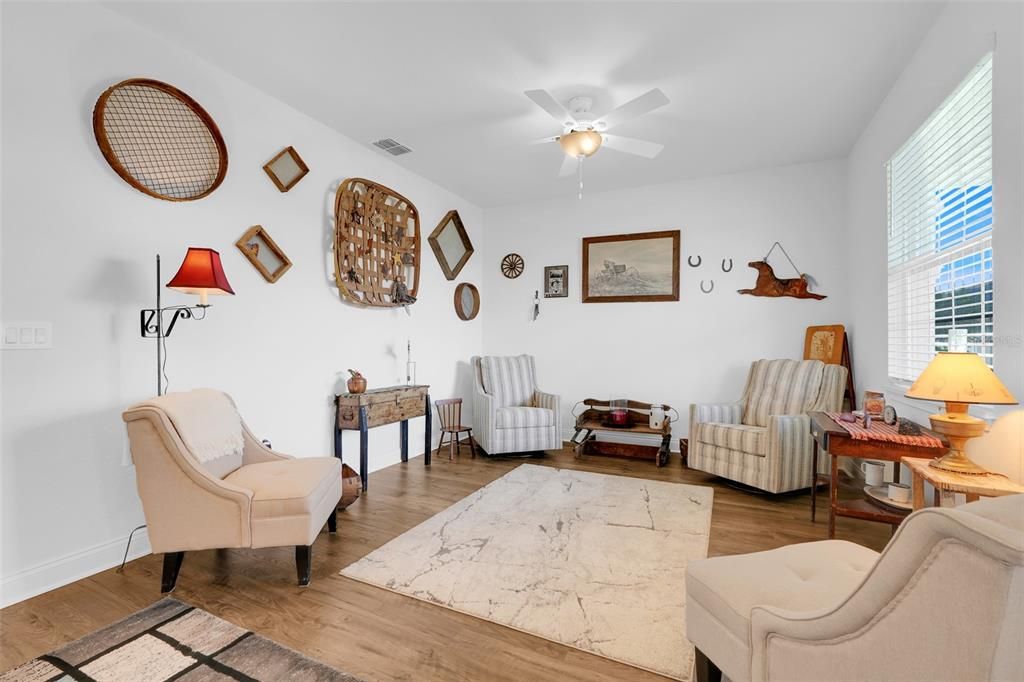 For Sale: $575,000 (4 beds, 3 baths, 2116 Square Feet)