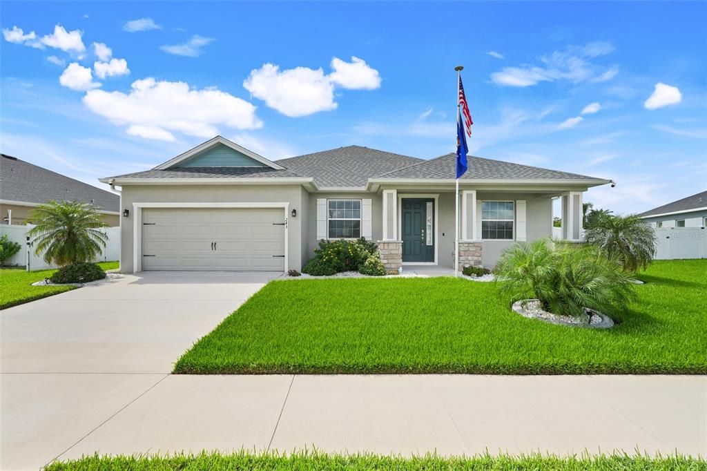 For Sale: $575,000 (4 beds, 3 baths, 2116 Square Feet)