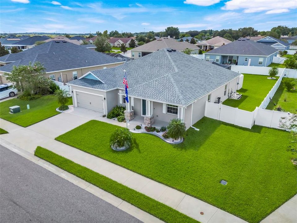 For Sale: $575,000 (4 beds, 3 baths, 2116 Square Feet)