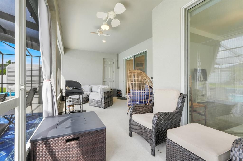 For Sale: $575,000 (4 beds, 3 baths, 2116 Square Feet)