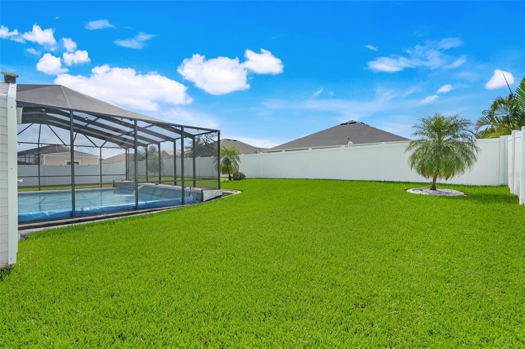 For Sale: $575,000 (4 beds, 3 baths, 2116 Square Feet)