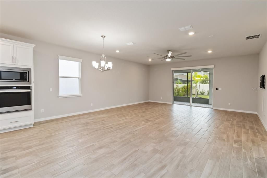 Active With Contract: $449,900 (4 beds, 2 baths, 2197 Square Feet)