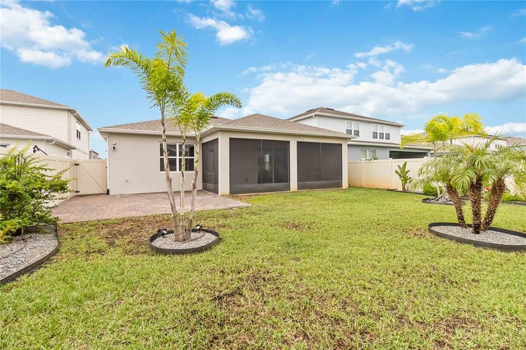 Active With Contract: $449,900 (4 beds, 2 baths, 2197 Square Feet)