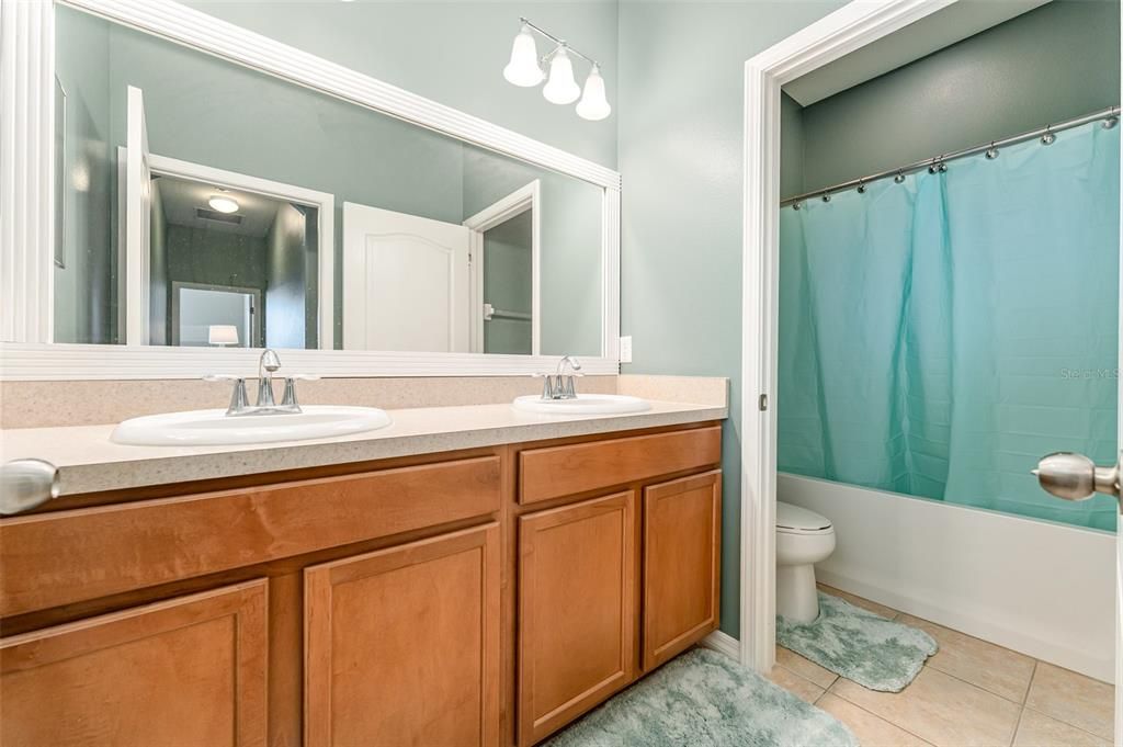 待售: $280,000 (3 贝兹, 2 浴室, 1765 平方英尺)