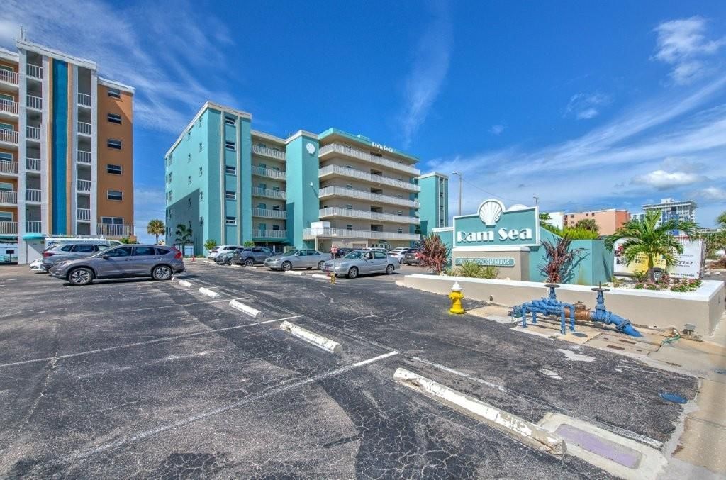 待售: $899,000 (2 贝兹, 2 浴室, 1205 平方英尺)