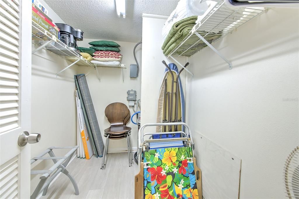 待售: $899,000 (2 贝兹, 2 浴室, 1205 平方英尺)