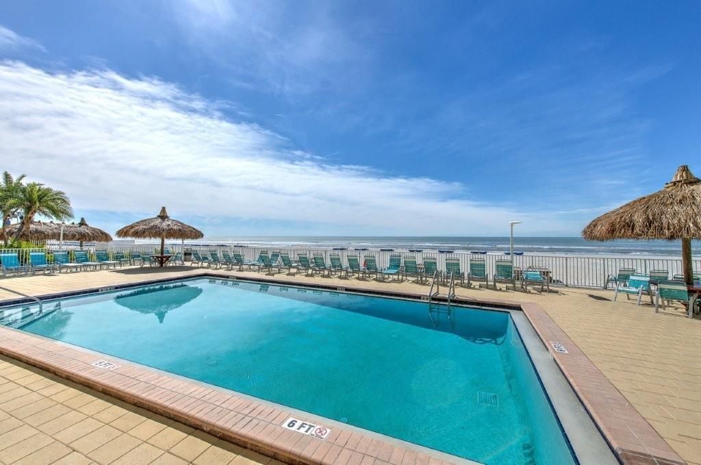 待售: $899,000 (2 贝兹, 2 浴室, 1205 平方英尺)