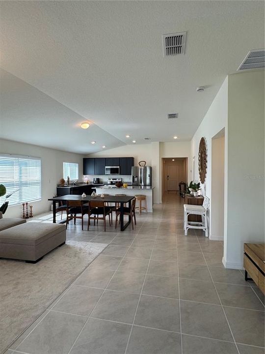 For Rent: $3,750 (4 beds, 2 baths, 2138 Square Feet)