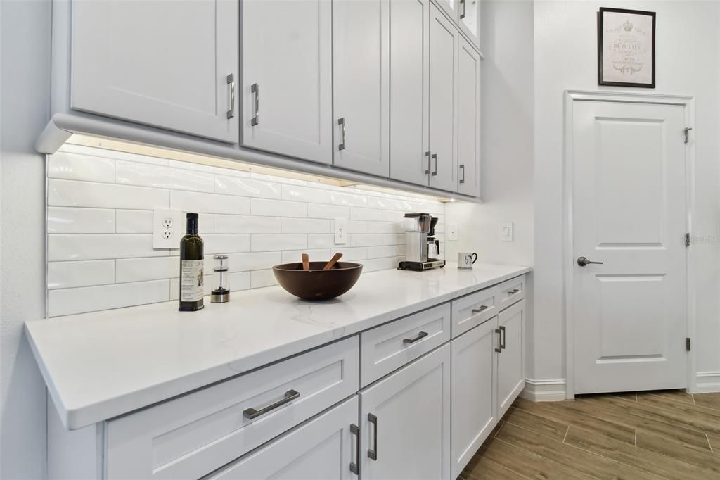 На продажу: $840,000 (4 спален, 3 ванн, 2869 Квадратных фут)