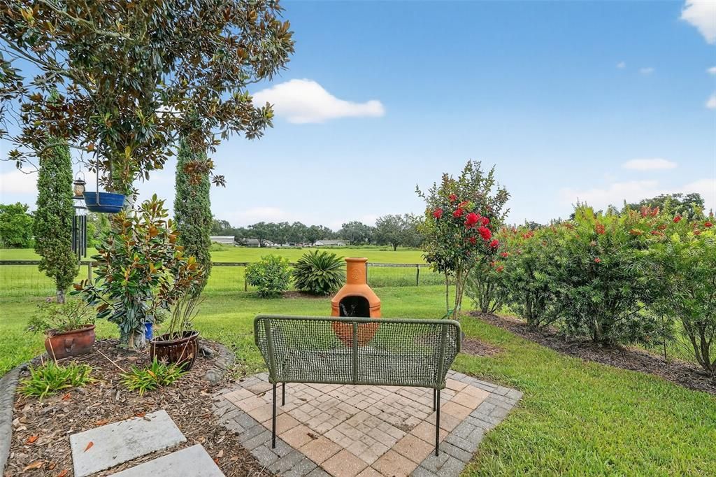 Active With Contract: $438,000 (3 beds, 2 baths, 2092 Square Feet)