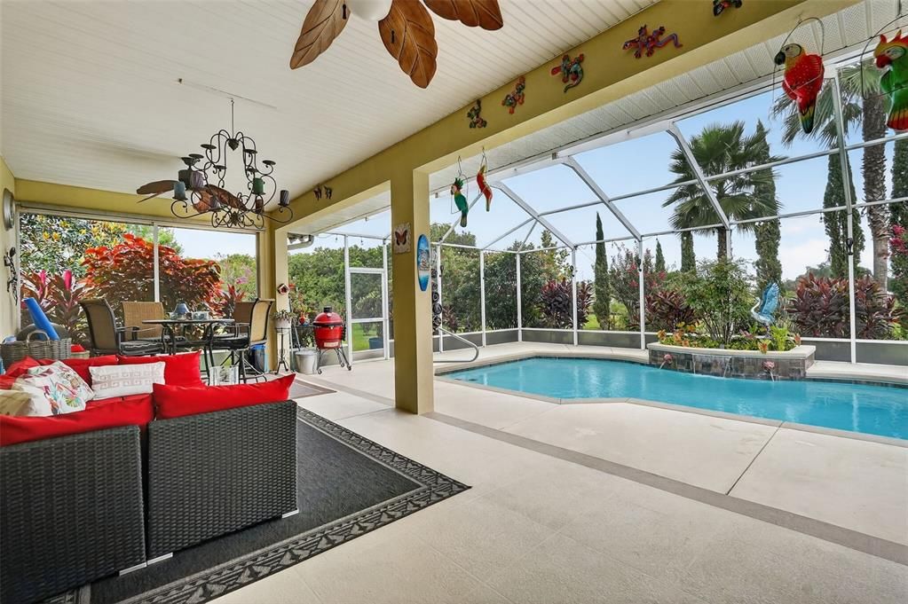 Active With Contract: $438,000 (3 beds, 2 baths, 2092 Square Feet)