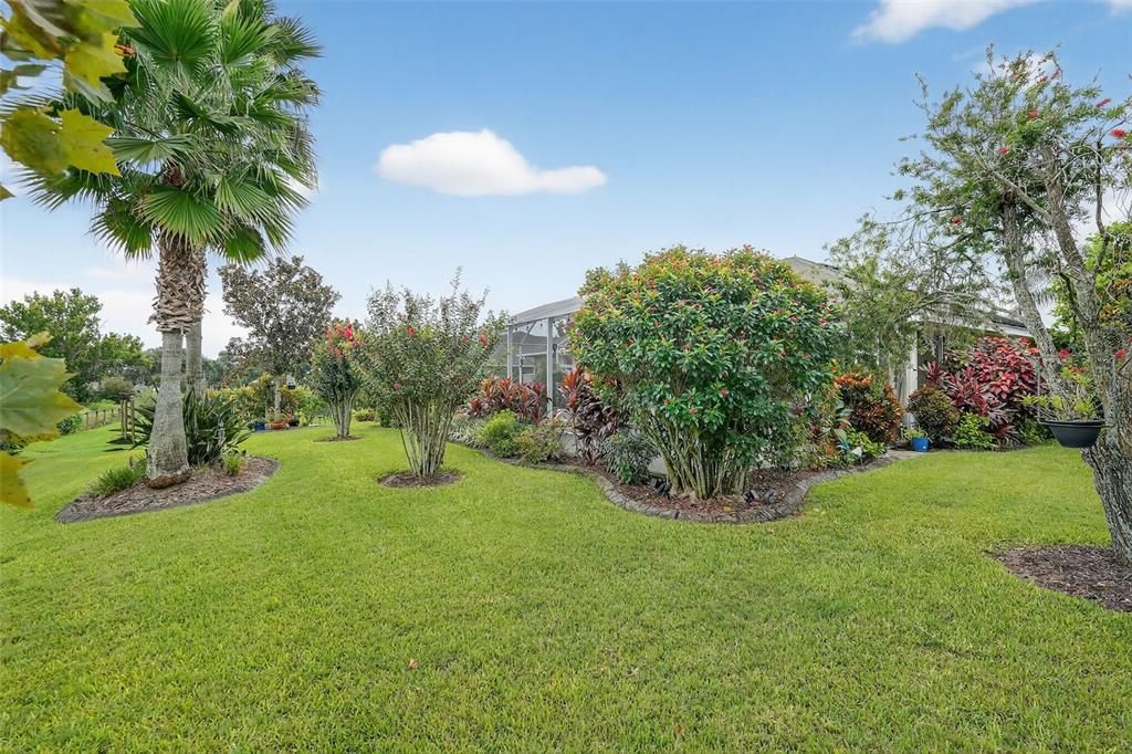 Active With Contract: $438,000 (3 beds, 2 baths, 2092 Square Feet)