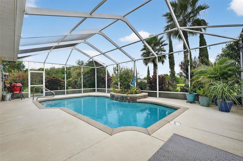 Active With Contract: $438,000 (3 beds, 2 baths, 2092 Square Feet)