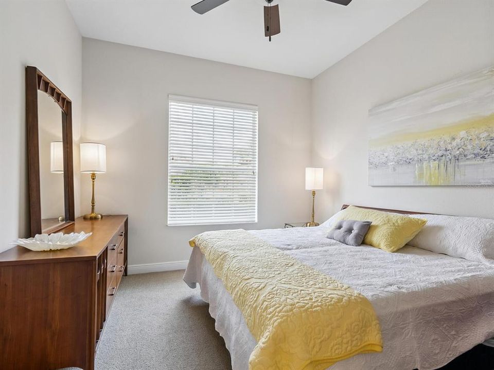 Active With Contract: $359,900 (2 beds, 2 baths, 1626 Square Feet)