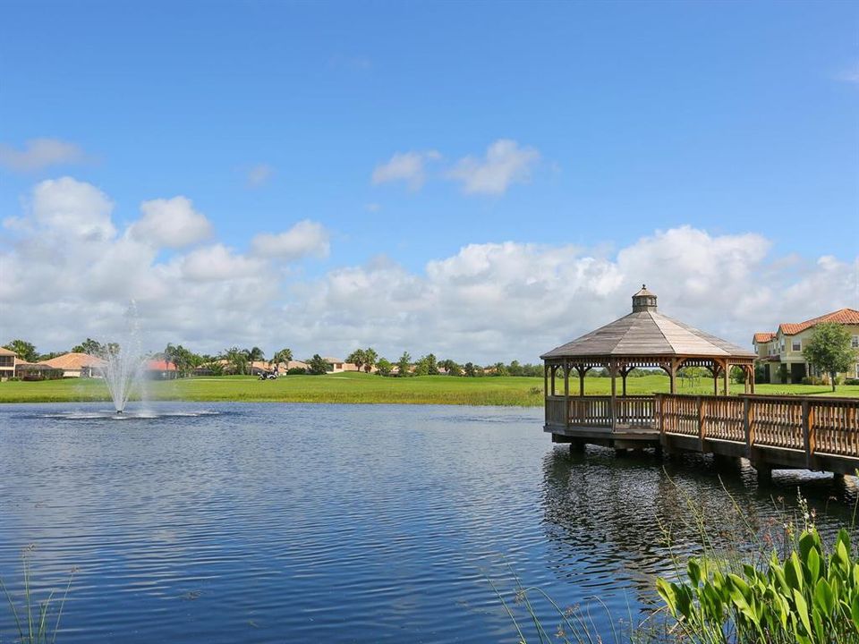 Active With Contract: $359,900 (2 beds, 2 baths, 1626 Square Feet)