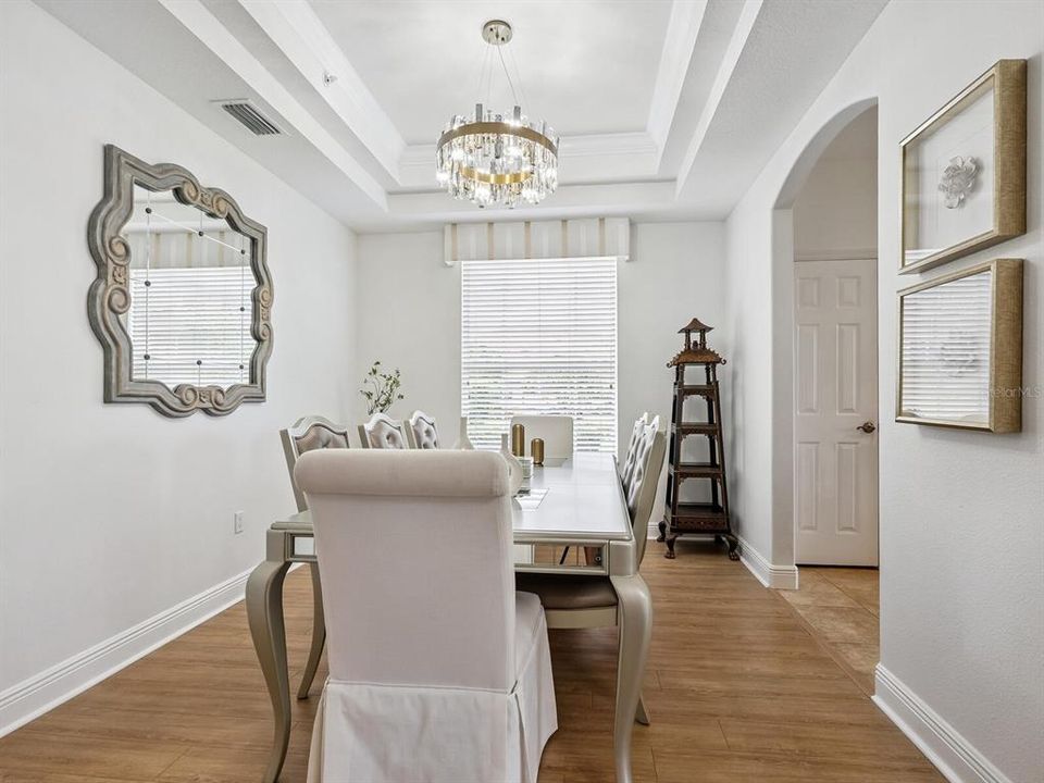 Active With Contract: $359,900 (2 beds, 2 baths, 1626 Square Feet)