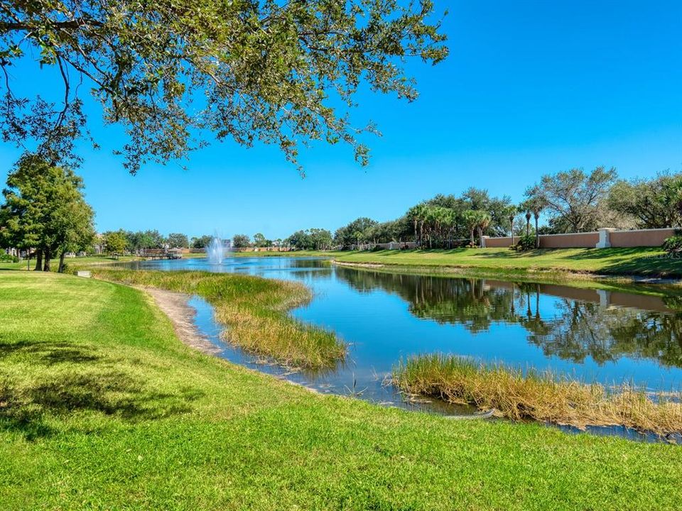 Active With Contract: $359,900 (2 beds, 2 baths, 1626 Square Feet)